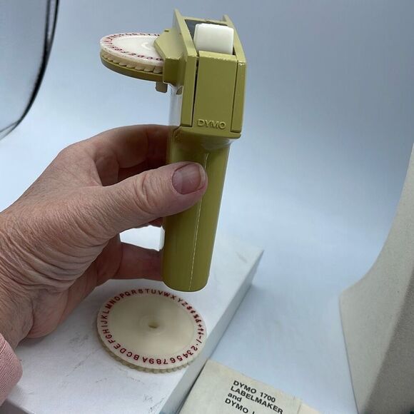 Vintage 1967 DYMO 1700 LABELMAKER. - Picture 4 of 11
